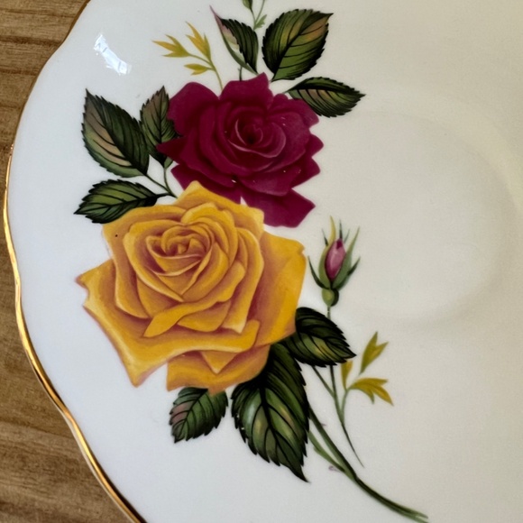 Vintage Royal Ascot Cup & Saucer - Picture 6 of 13